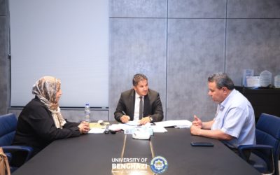وكيل جامعة بنغازي للشؤون العلمية يبحث مع إدارة كلية التمريض سبل تطوير العملية التعليمية واستقطاب الكفاءات التدريسية